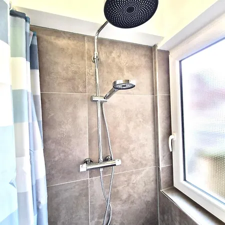 Apartment Zentrale In Goeppingen, Bahnhof Fusslaeufig Erreichbar *
