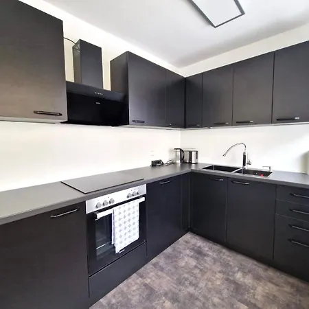 Zentrale In Goeppingen, Bahnhof Fusslaeufig Erreichbar Lägenhet Göppingen